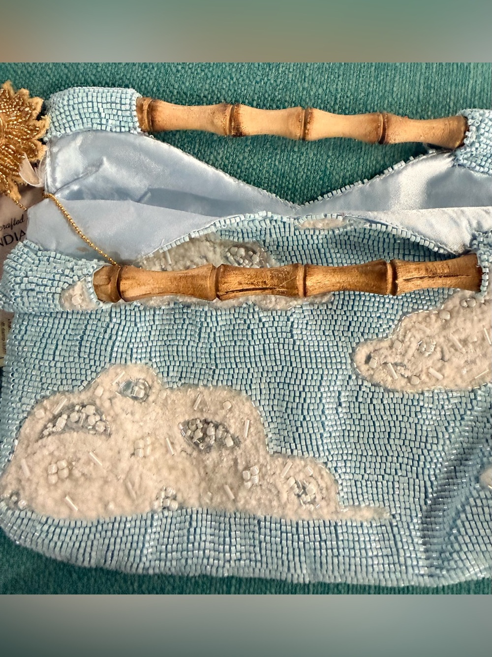 NWT VIRAL BEADED CLOUD CLUTCH HANDBAG, BABY BLUE - Picture 4 of 7